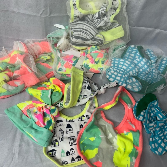 Oh Joy! Colorful Baby Clothing Set - Picture 7 of 7